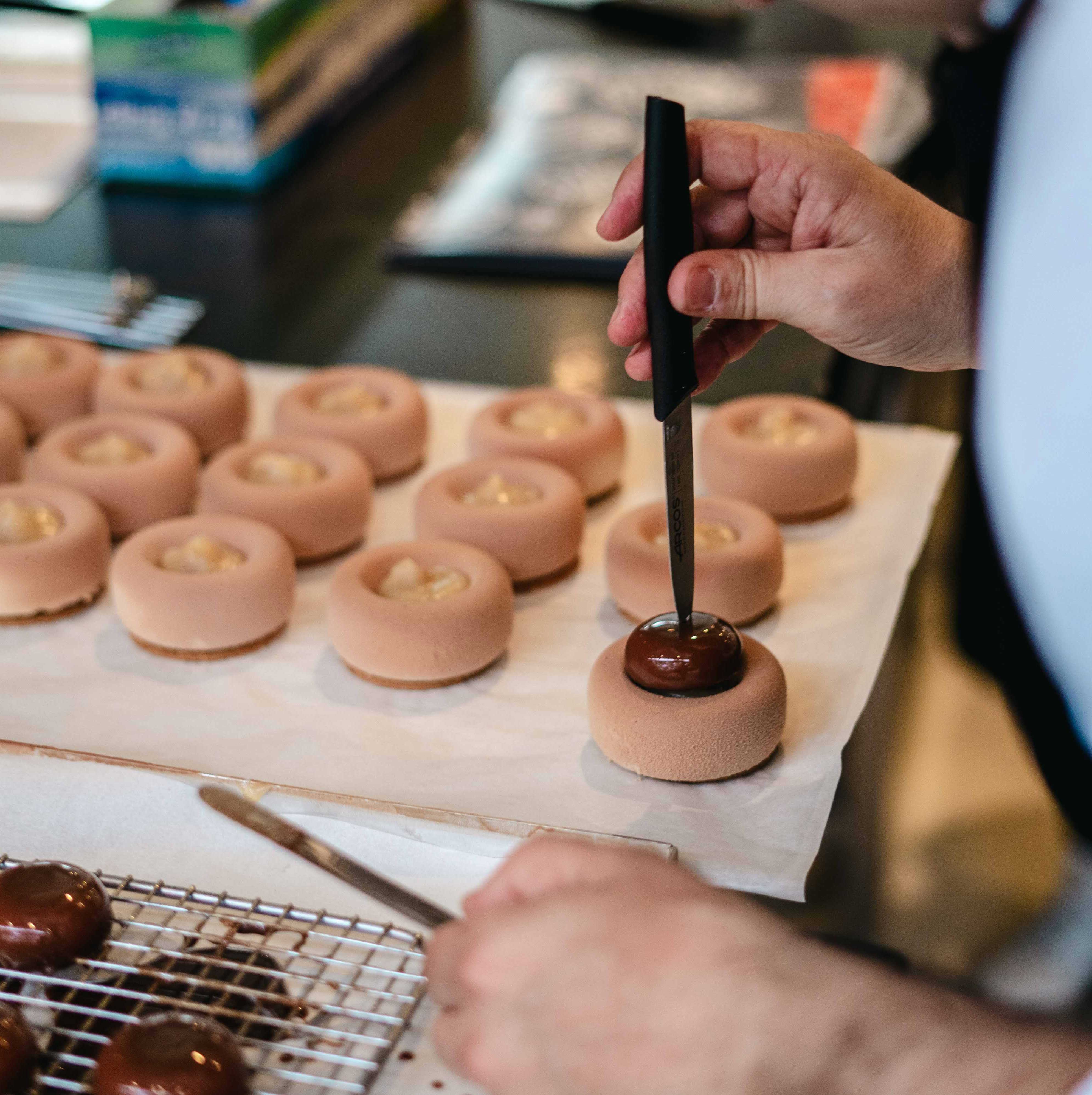 pastry, pastry chef, masterclass, hands on, training, chocolate